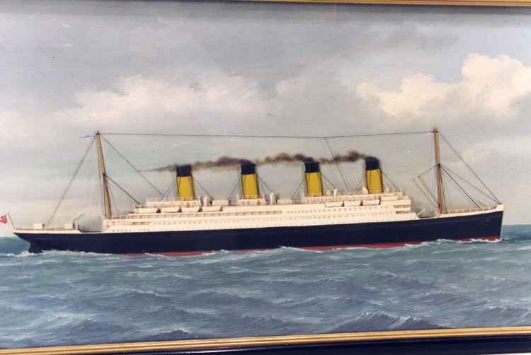 Ship Models, Custom Models, Restoration, Appraisals, Custom Display Units  Titanic | American Marine Models